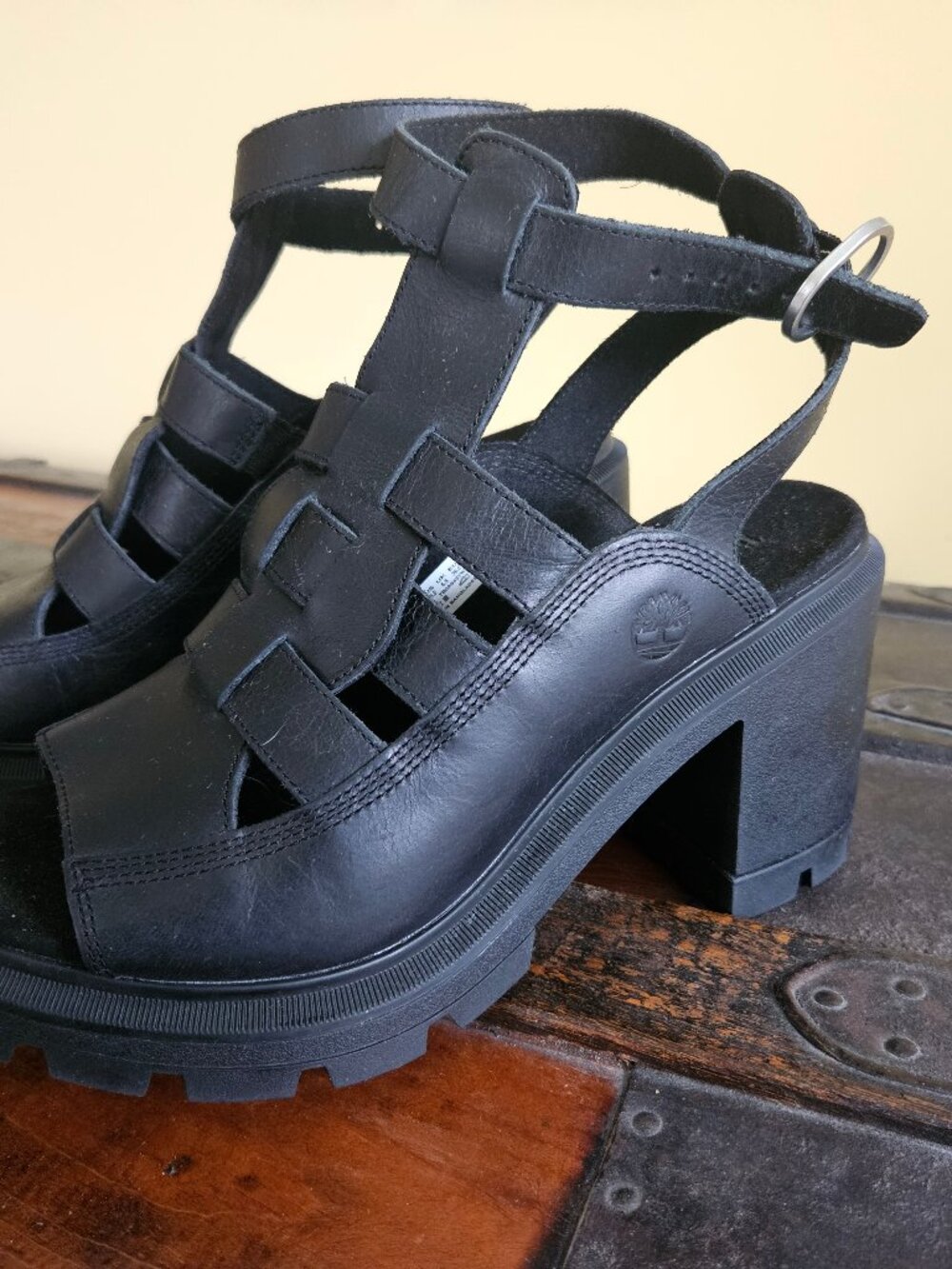 Like-New Timberland Allington Heights Fisherman Sandals - Picture 2 of 8